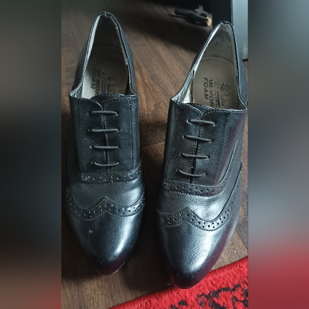 Black shoes